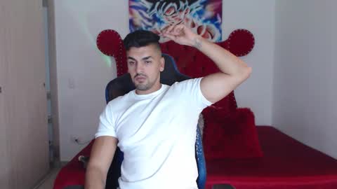 Axel online show from 03/08/26, 02:04