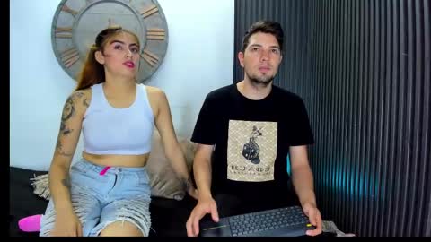 Axel and mia  online show from 02/06/25, 11:32