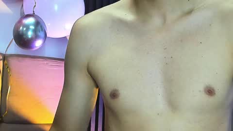 Axel and mia  online show from 02/14/25, 12:03