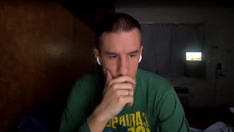 Axl online show from 12/23/24, 10:21