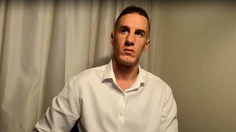 Axl online show from 09/12/25, 06:41