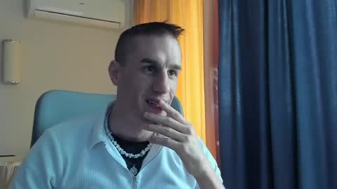 Axl online show from 04/23/26, 12:29