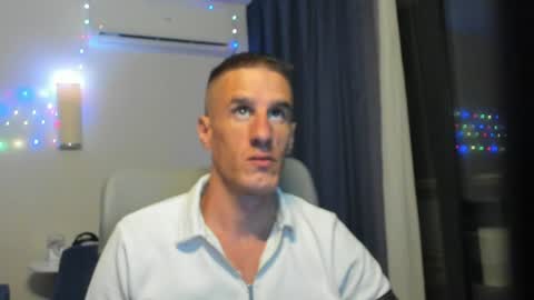Snapshot of axl_fx chatting on 06/15/26, 12:24 Axl online show from 06/15/26, 12:24