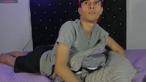 Snapshot of axxxel_twink chatting on 02/19/26, 01:34 Axxxel online show from 02/19/26, 01:34