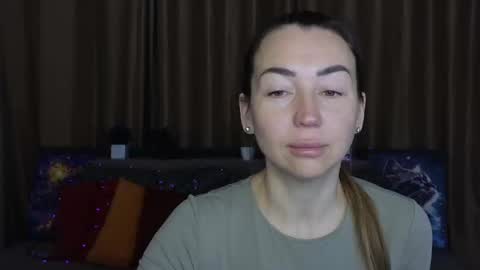 Snapshot of ay_kiss_jully chatting on 02/25/25, 06:14 Jully online show from 02/25/25, 06:14