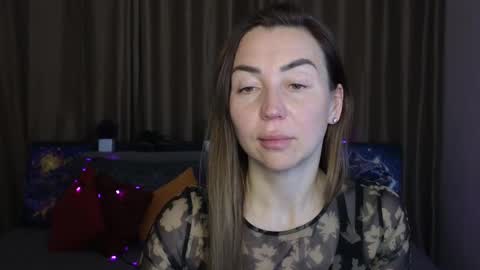 Snapshot of ay_kiss_jully chatting on 02/26/25, 10:09 Jully online show from 02/26/25, 10:09