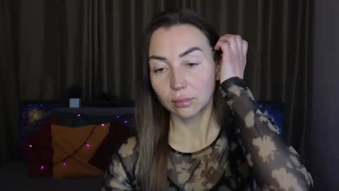 Snapshot of ay_kiss_jully chatting on 02/27/25, 04:52 Jully online show from 02/27/25, 04:52