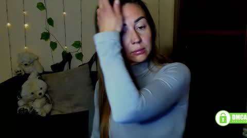 Snapshot of ay_kiss_jully chatting on 03/07/25, 05:18 Jully online show from 03/07/25, 05:18