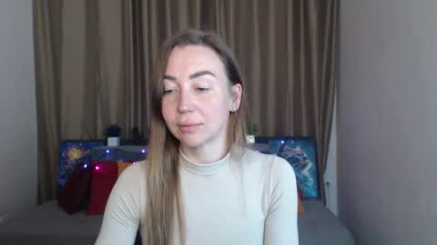 Snapshot of ay_kiss_jully chatting on 03/10/25, 06:23 Jully online show from 03/10/25, 06:23