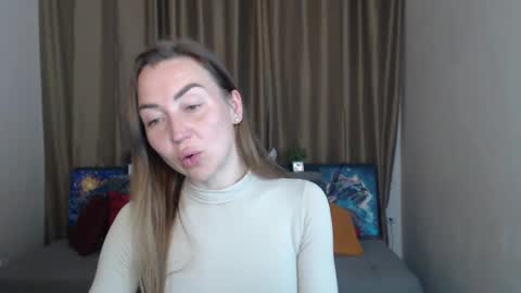 Snapshot of ay_kiss_jully chatting on 03/10/25, 09:29 Jully online show from 03/10/25, 09:29