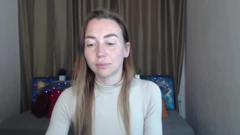 Snapshot of ay_kiss_jully chatting on 03/11/25, 02:43 Jully online show from 03/11/25, 02:43