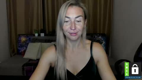 Snapshot of ay_kiss_jully chatting on 09/24/25, 05:38 Jully online show from 09/24/25, 05:38