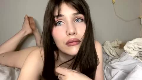 Snapshot of ayaderen chatting on 01/16/25, 10:02 im Aya welcome to my room online show from 01/16/25, 10:02