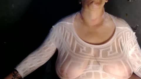 ayantipondz69 online show from 10/25/25, 01:24