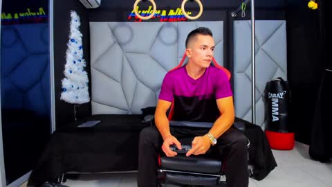 Snapshot of aydenmillerdom chatting on 12/28/24, 06:17 Ayden Miller online show from 12/28/24, 06:17