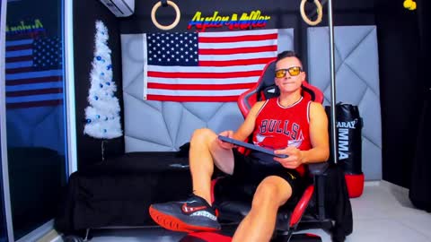 Snapshot of aydenmillerdom chatting on 12/30/24, 03:47 Ayden Miller online show from 12/30/24, 03:47