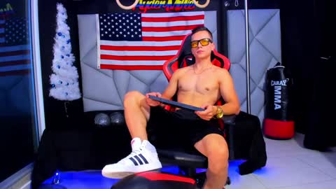 Snapshot of aydenmillerdom chatting on 01/02/25, 03:08 Ayden Miller online show from 01/02/25, 03:08