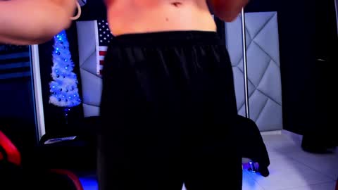 Snapshot of aydenmillerdom chatting on 01/03/25, 10:29 Ayden Miller online show from 01/03/25, 10:29