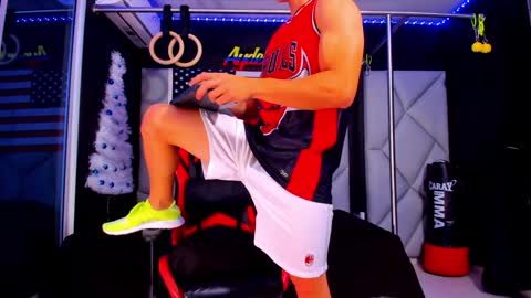 Snapshot of aydenmillerdom chatting on 01/05/25, 07:07 Ayden Miller online show from 01/05/25, 07:07