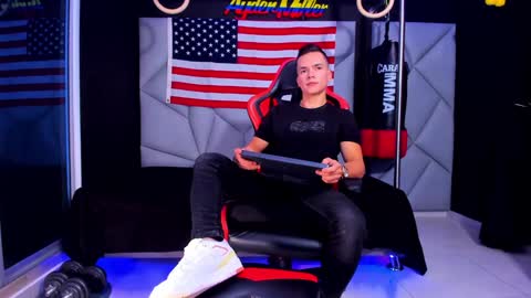 Snapshot of aydenmillerdom chatting on 01/10/25, 02:13 Ayden Miller online show from 01/10/25, 02:13