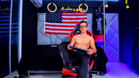 Snapshot of aydenmillerdom chatting on 01/28/25, 03:47 Ayden Miller online show from 01/28/25, 03:47