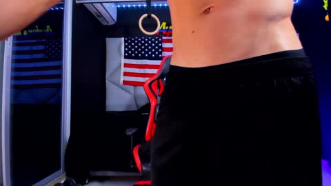 Snapshot of aydenmillerdom chatting on 01/31/25, 05:30 Ayden Miller online show from 01/31/25, 05:30