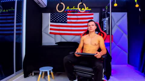 Snapshot of aydenmillerdom chatting on 02/04/25, 12:55 Ayden Miller online show from 02/04/25, 12:55