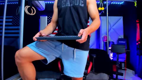 Snapshot of aydenmillerdom chatting on 09/12/25, 02:44 Ayden Miller online show from 09/12/25, 02:44