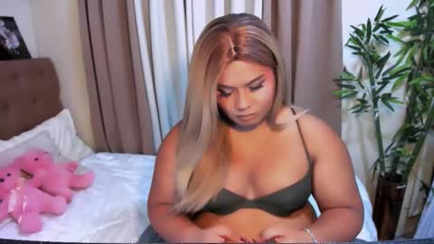 AYESHA online show from 02/18/26, 04:36