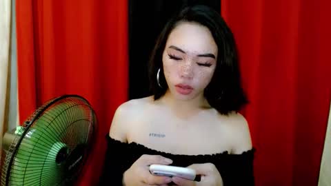 ayesha_x online show from 10/24/25, 06:15