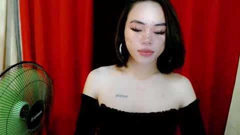 ayesha_x online show from 10/26/25, 04:24