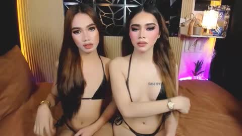 ur lovely ayi  online show from 11/24/25, 12:49