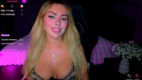  Ayla Demir  online show from 05/31/26, 07:59