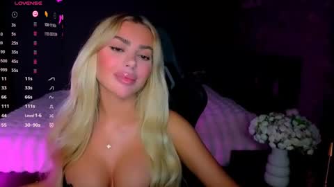  Ayla Demir  online show from 06/13/26, 08:07