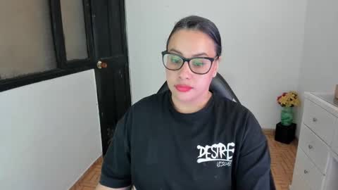 Snapshot of aylaislem chatting on 10/17/25, 01:46 SandyMODELINDEPENDIENT online show from 10/17/25, 01:46