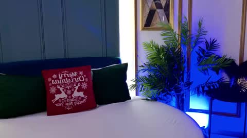 Ayla online show from 12/16/25, 08:03