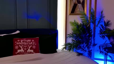 Ayla online show from 12/19/25, 07:21