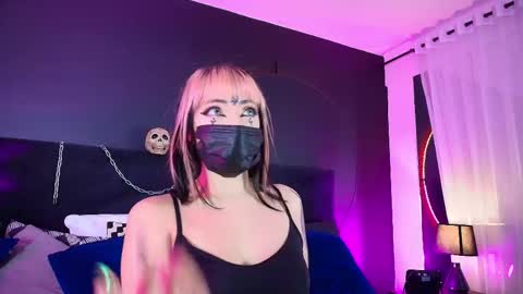 Snapshot of aylen_darkmoor chatting on 05/20/26, 07:42 Aylen online show from 05/20/26, 07:42