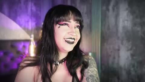 Snapshot of aylen_darkmoor chatting on 07/28/26, 08:01 Aylen online show from 07/28/26, 08:01
