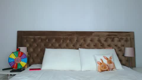 Aylin online show from 09/15/25, 01:05