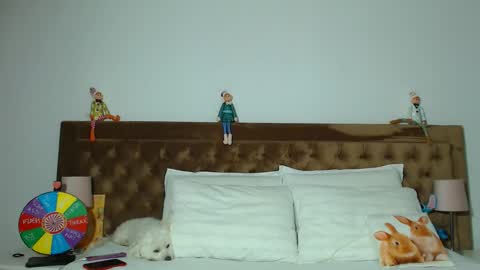 Aylin online show from 11/24/25, 05:51