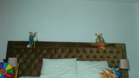 Aylin online show from 12/16/25, 05:56