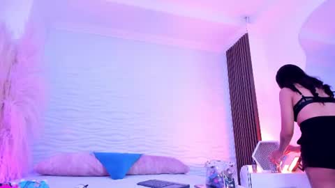 Snapshot of aylinlove_ chatting on 06/13/26, 12:03 aylinlove_ online show from 06/13/26, 12:03