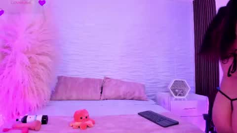 Snapshot of aylinlove_ chatting on 06/26/26, 11:47 aylinlove_ online show from 06/26/26, 11:47
