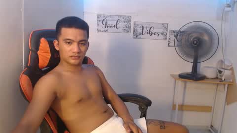 ayman2003 online show from 12/14/24, 02:42