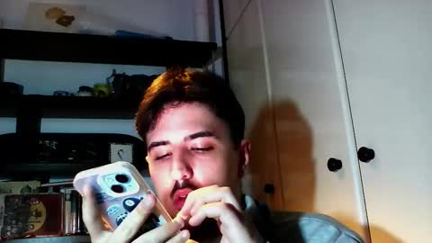 Snapshot of aymimadrdelbich0 chatting on 02/21/26, 06:53 ApoloArt online show from 02/21/26, 06:53