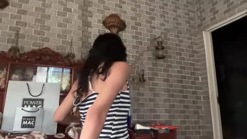 aymkyline online show from 11/23/25, 01:49