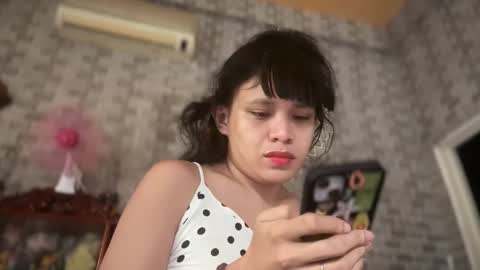 aymkyline online show from 04/19/26, 01:16