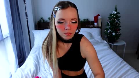 Ayra Lust online show from 01/01/25, 01:47