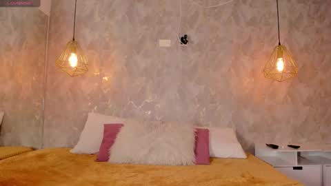 ayrix angels online show from 11/10/25, 07:13